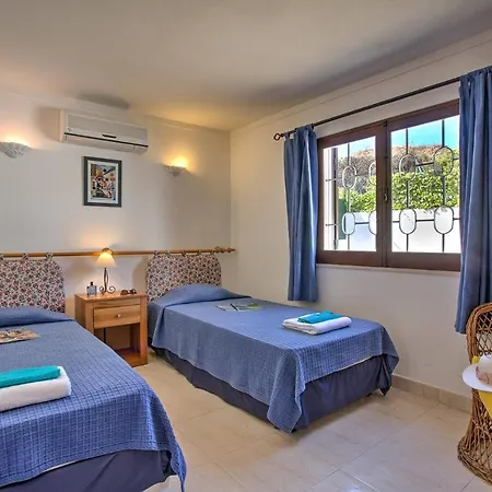 Medeira By アルブフェイラ