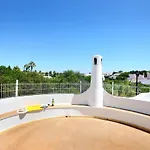 Villa Medeira By *